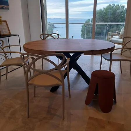 Apartment Sejour Paisible En Front De Mer, Terrasse & Acces Almadrava