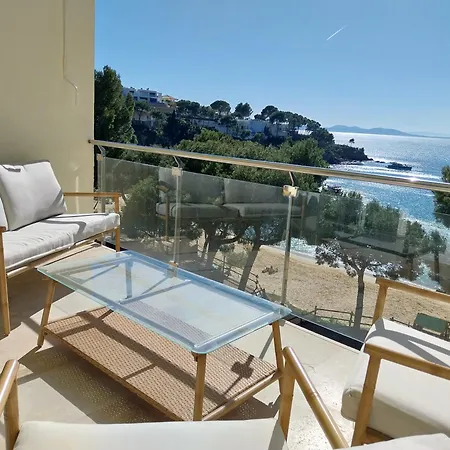 Apartment Sejour Paisible En Front De Mer, Terrasse & Acces Almadrava